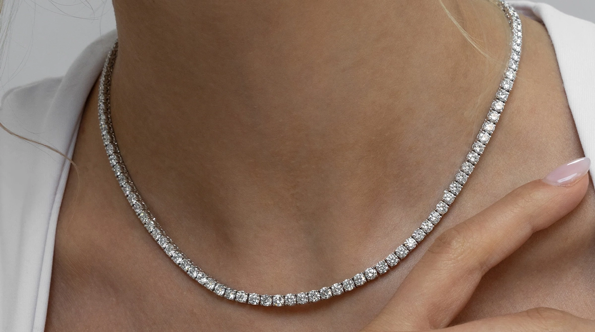 گردنبند تنیسی